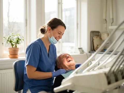 Clinics & dentists
